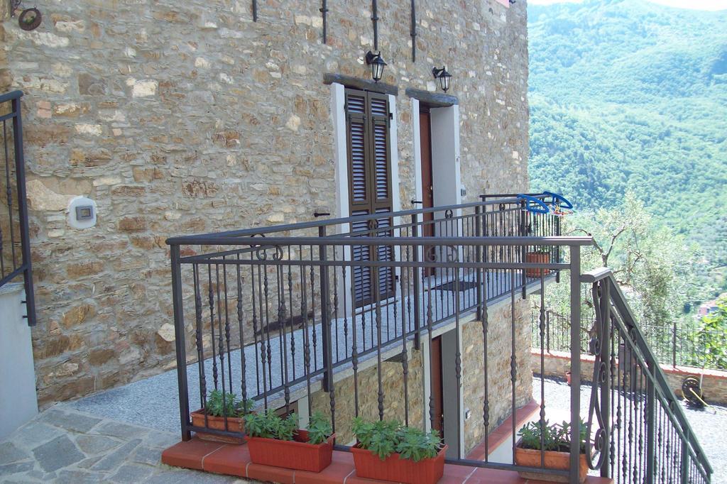Il Nido Delle Rondini Villa Testico Exterior photo